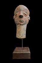 Mbuya Giwoyo-Muyombo Mask - Western, or Kwilu Pende, Bandundu province, D.R. Congo 9